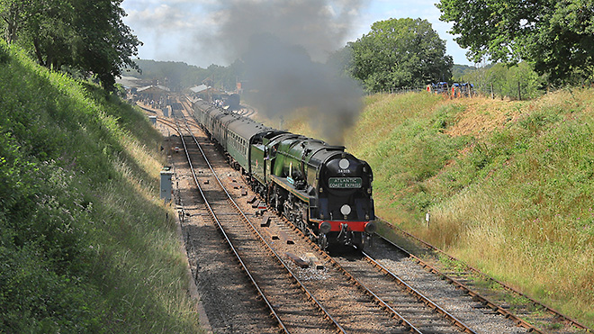 34059 with ACE Comemeration train.